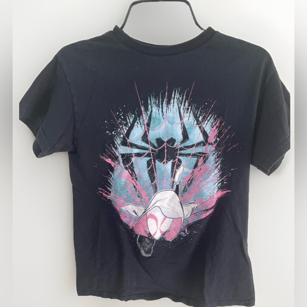 Marvel Legends Across the spiderverse Gwen Shirt Size Medium